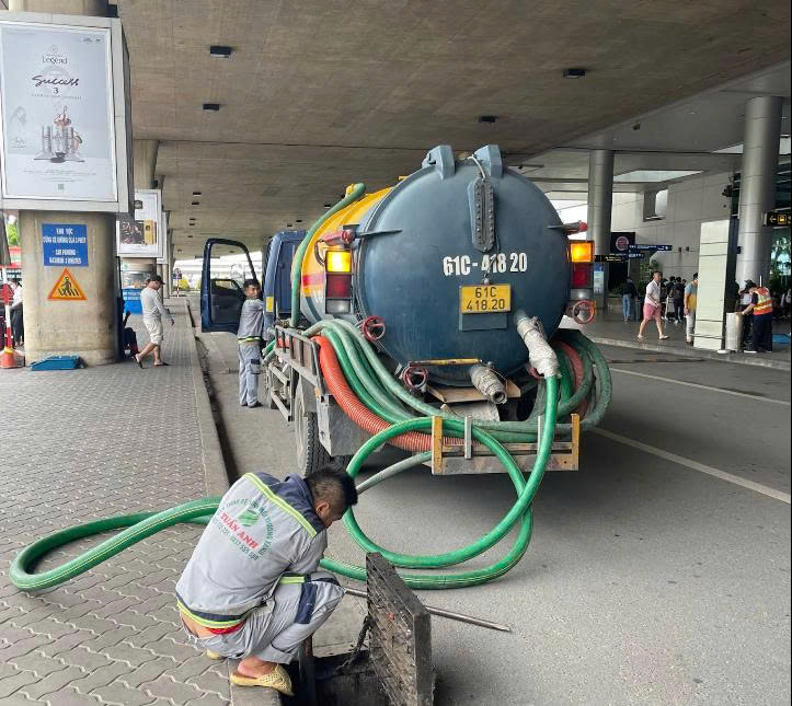 Dịch vụ thông cống nghẹt, hút hầm cầu nhanh gọn tại Tp.HCM